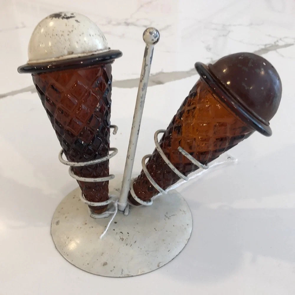 Ice cream  cone salt and pepper shakers vintage Amber glass with nesting station